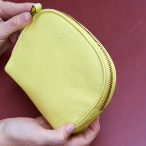 7 of 10: Sugar Clam Shape Cosmetic Case-Tusk