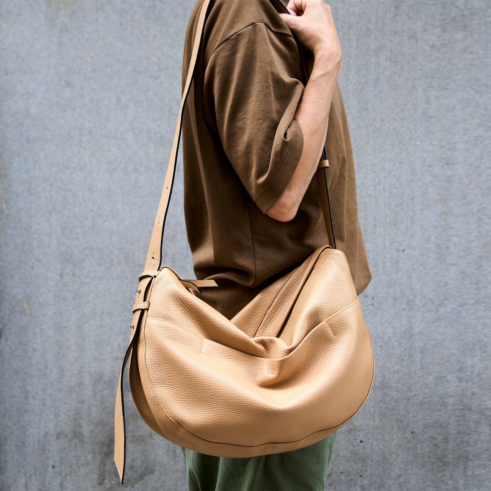 Ascot | Mira Large Hobo-Tusk